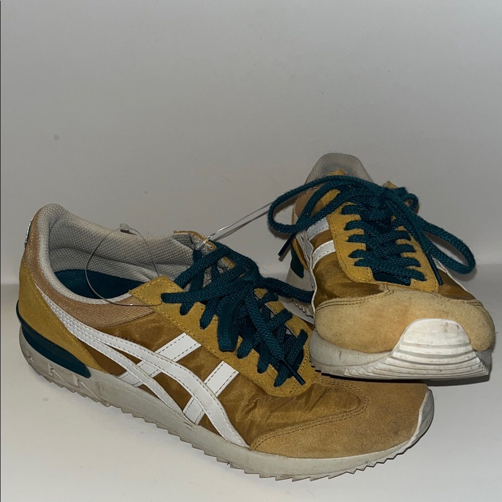 Onitsuka Tiger by Asics Yellow size 8
